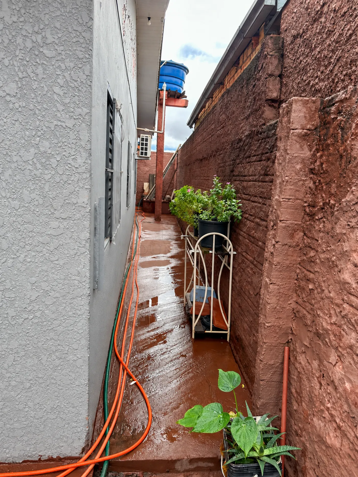 Casa Ampla com Estrutura Residencial e Comercial