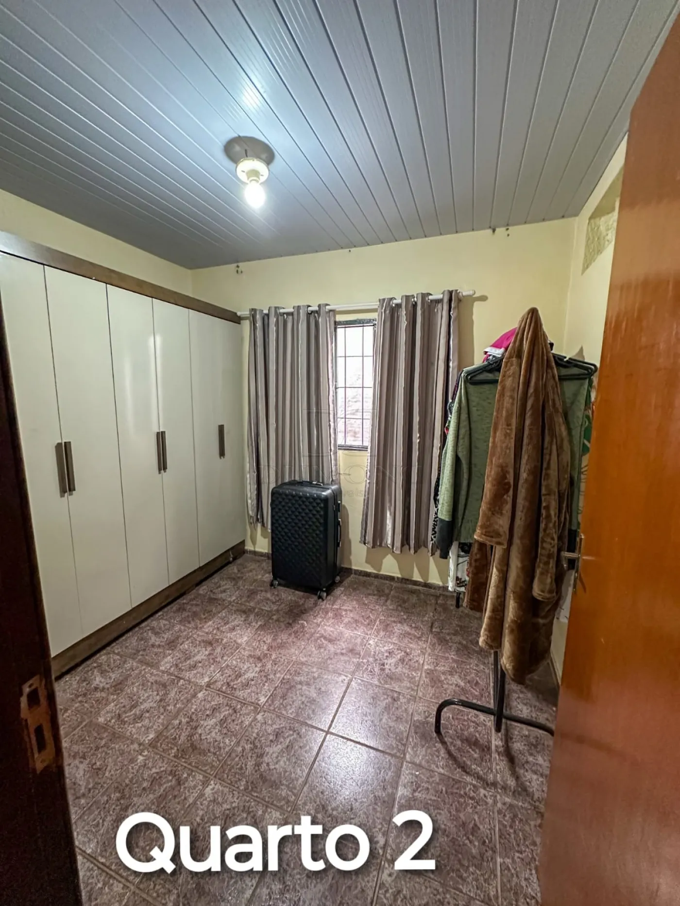 Casa Ampla com Estrutura Residencial e Comercial
