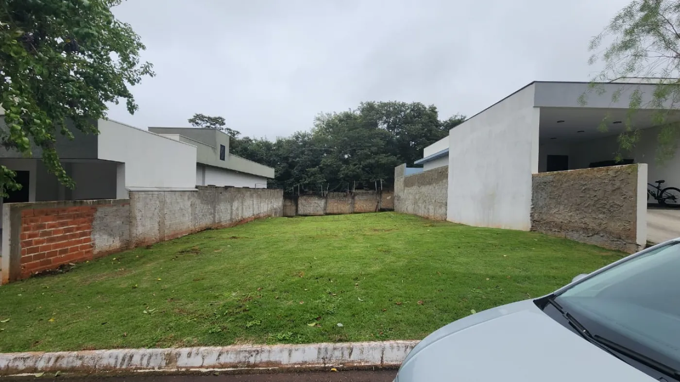 TERRENO RESIDENCIAL NO CONDOMÍNIO HORIZONTAL FECHADO ARARAS DE 300 M² EM FOZ DO IGUAÇU/PR