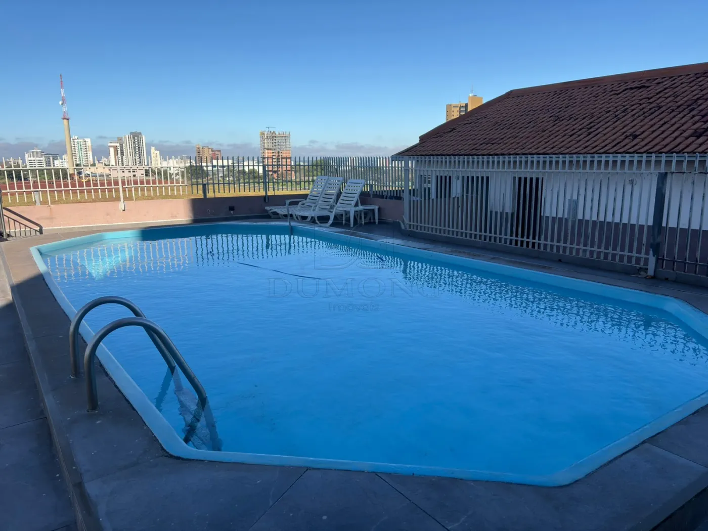 Apartamento no Edifício Cheverny, Centro de Foz do Iguaçu - PR
