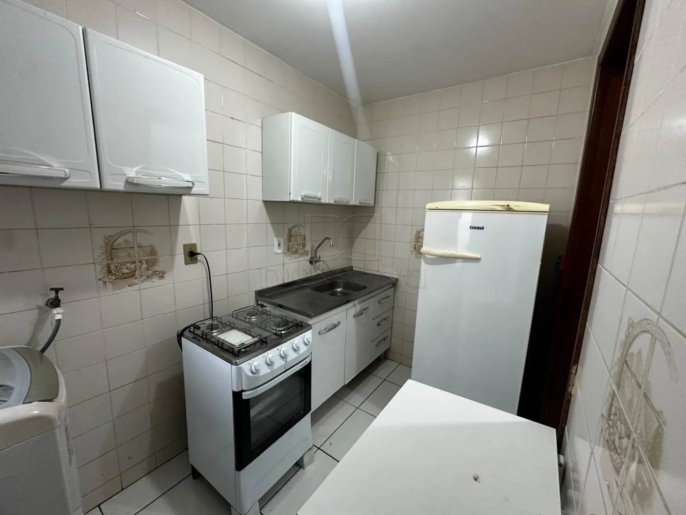 Apartamento no Edifício Cheverny, Centro de Foz do Iguaçu - PR