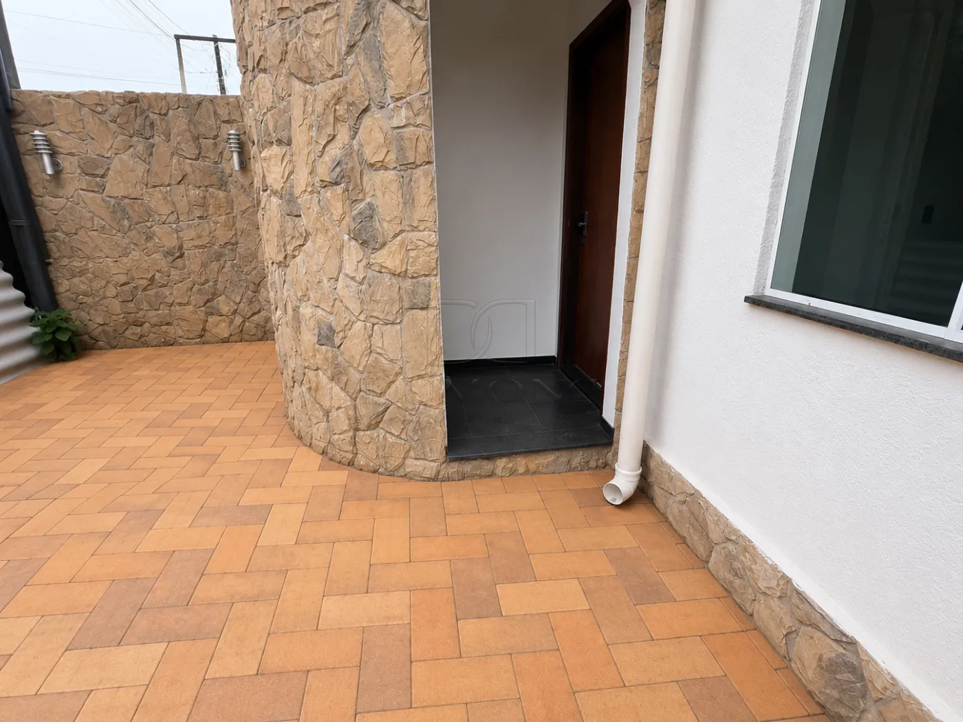 Casa com 3 dormitórios, sendo 2 suítes, para locação no Conjunto Libra, Foz do Iguaçu/PR