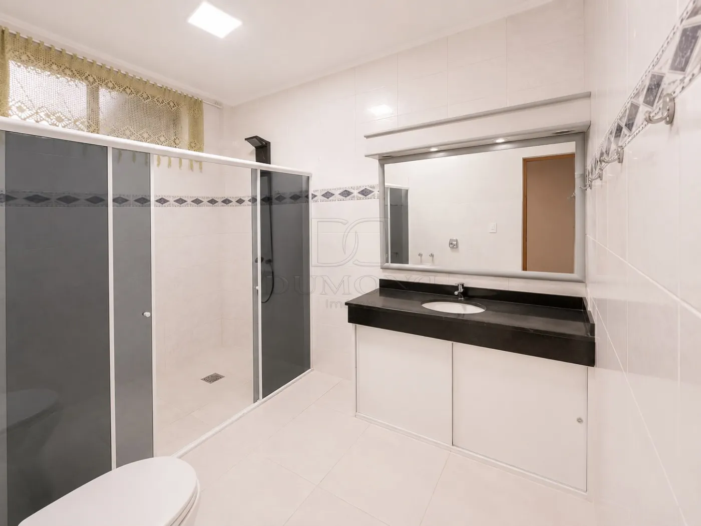 Casa com 3 dormitórios, sendo 2 suítes, para locação no Conjunto Libra, Foz do Iguaçu/PR