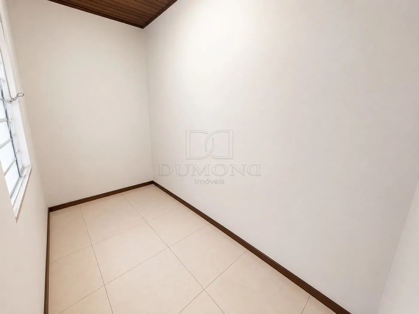 Casa com 3 dormitórios, sendo 2 suítes, para locação no Conjunto Libra, Foz do Iguaçu/PR