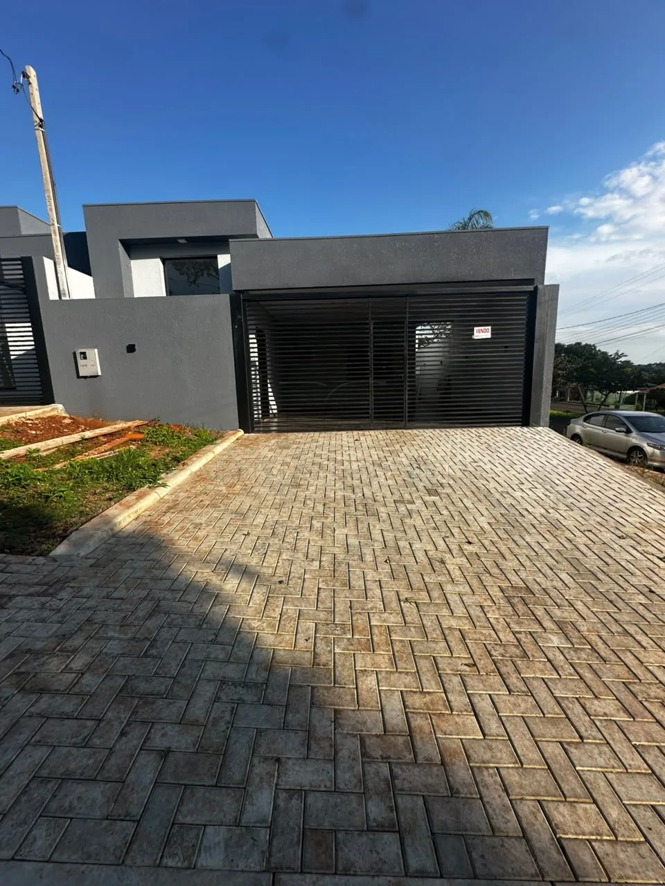 CASA À VENDA NO JARDIM AMERICA,2 dormitórios, sendo 1 suíte.