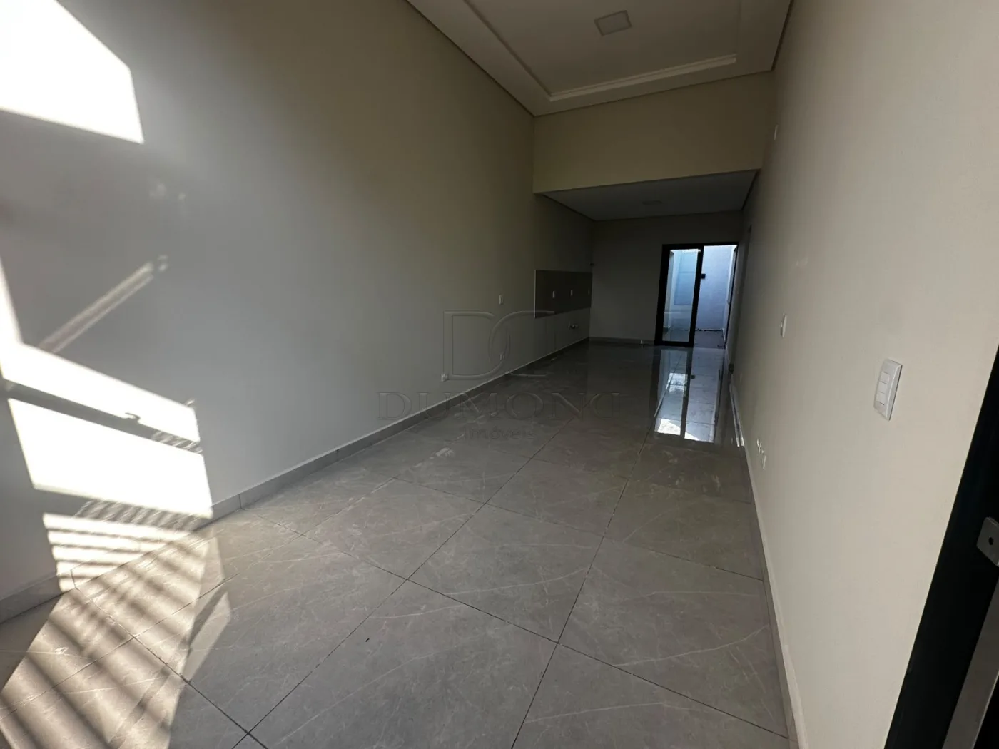 CASA À VENDA NO JARDIM AMERICA,2 dormitórios, sendo 1 suíte.