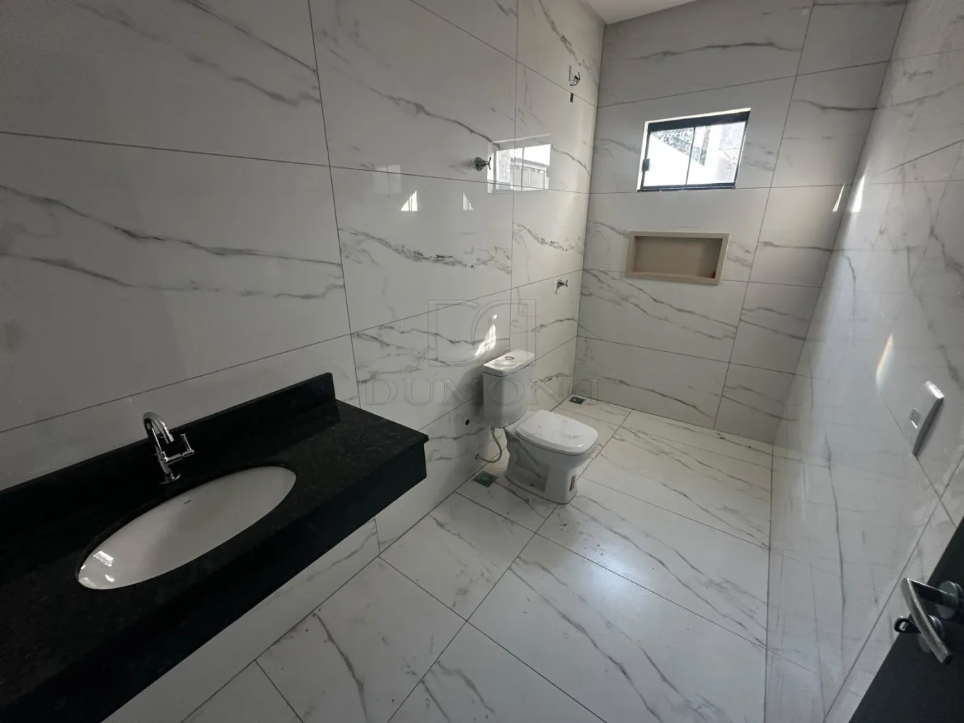 CASA À VENDA NO JARDIM AMERICA,2 dormitórios, sendo 1 suíte.