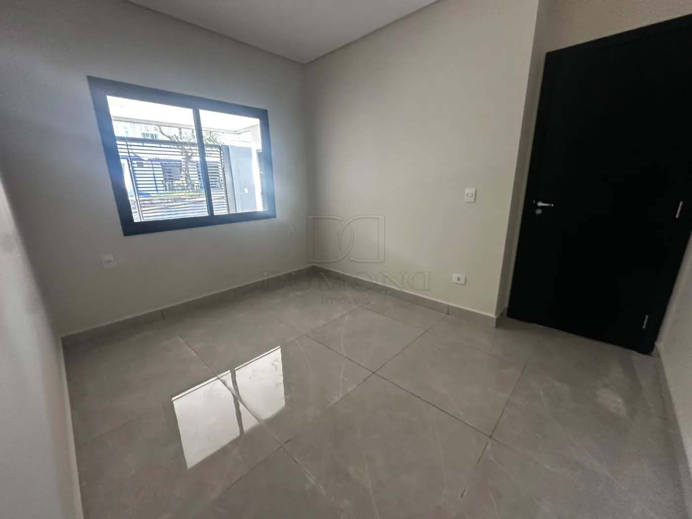 CASA À VENDA NO JARDIM AMERICA,2 dormitórios, sendo 1 suíte.