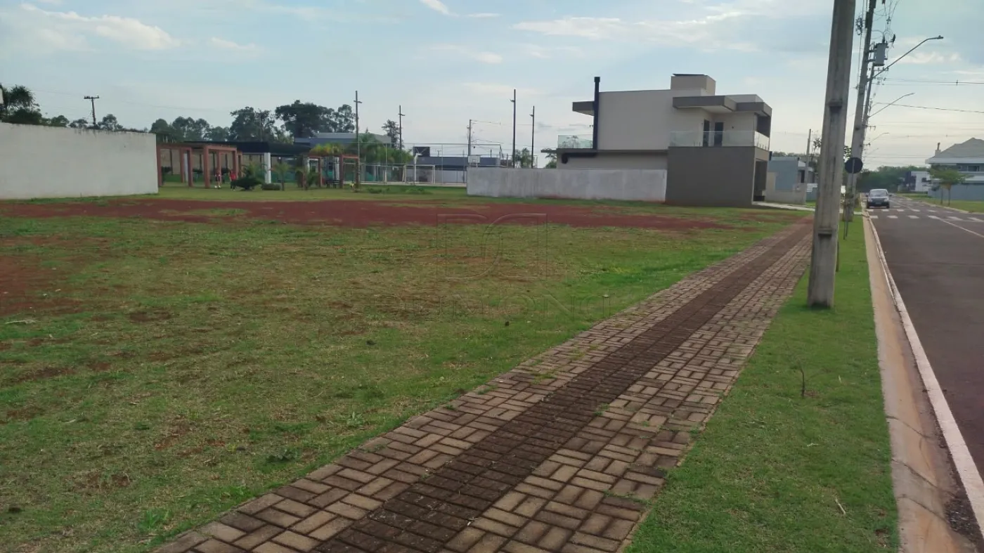 Terreno à Venda no Condomínio Horizontal Fechado Iguaçu. Vila Carimã | Foz do Iguaçu/PR