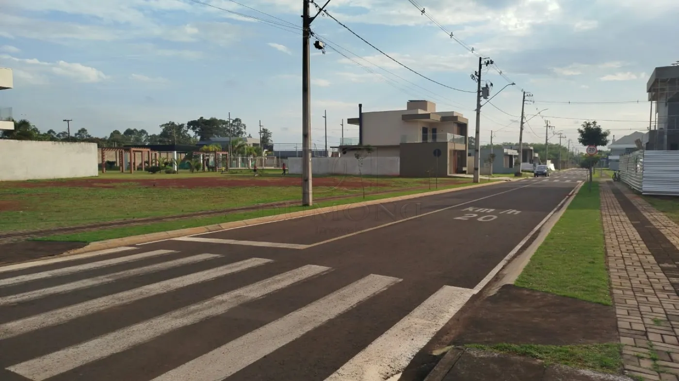 Terreno à Venda no Condomínio Horizontal Fechado Iguaçu. Vila Carimã | Foz do Iguaçu/PR