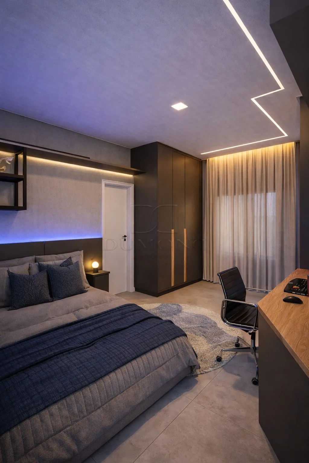 LINDA E ACONCHEGANTE CASA MOBILIADA À VENDA COM 300 M² EM FOZ DO IGUAÇU/PR
