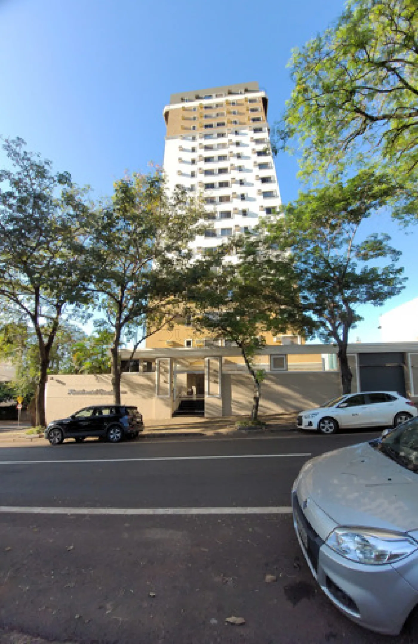 ALUGA-SE EXCELENTE APARTAMENTO NO CONDOMÍNIO RESIDENCIAL VIVALDI COM 108 M² EM FOZ DO IGUAÇU/PR