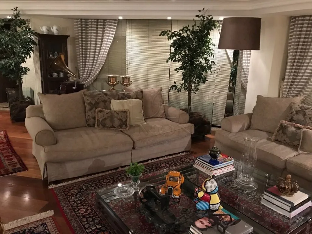 APARTAMENTO DE ALTO PADRÃO, TODO MOBILIADO, À VENDA E PARA LOCAÇÃO EM FOZ DO IGUAÇU!