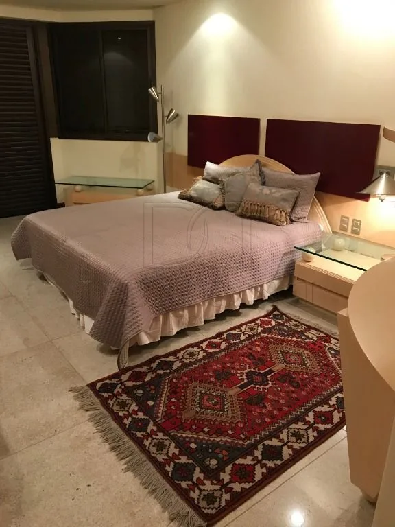 APARTAMENTO DE ALTO PADRÃO, TODO MOBILIADO, À VENDA E PARA LOCAÇÃO EM FOZ DO IGUAÇU!