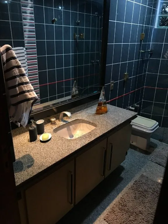 APARTAMENTO DE ALTO PADRÃO, TODO MOBILIADO, À VENDA E PARA LOCAÇÃO EM FOZ DO IGUAÇU!