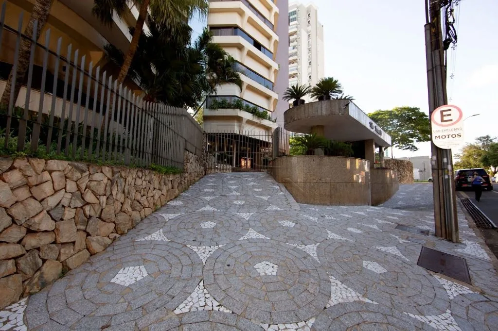 APARTAMENTO DE ALTO PADRÃO, TODO MOBILIADO, À VENDA E PARA LOCAÇÃO EM FOZ DO IGUAÇU!