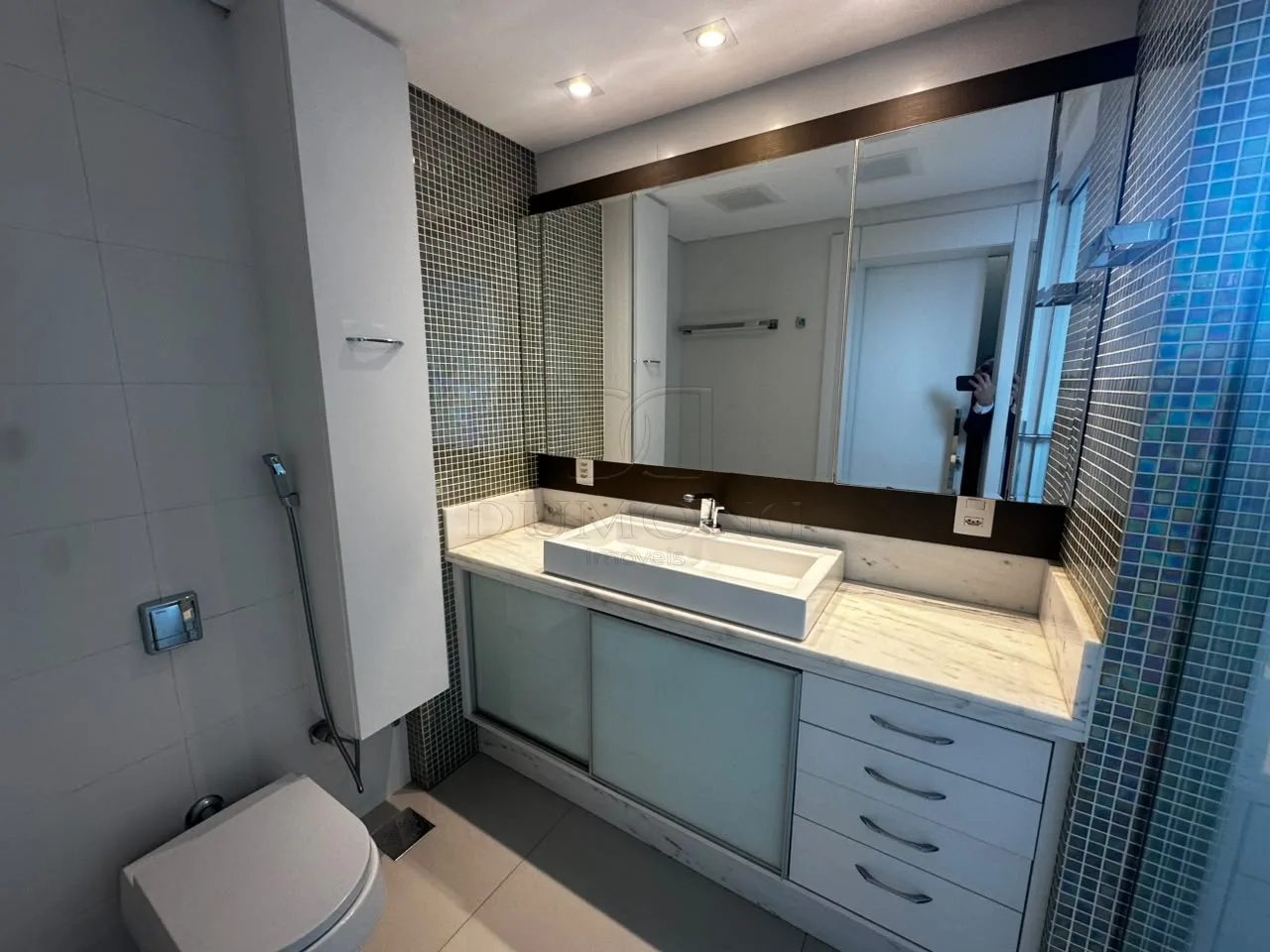 APARTAMENTO DE ALTO PADRÃO À VENDA E LOCAÇÃO NO EDIFÍCIO COUNTRY VILLE EM FOZ DO IGUAÇU!!
