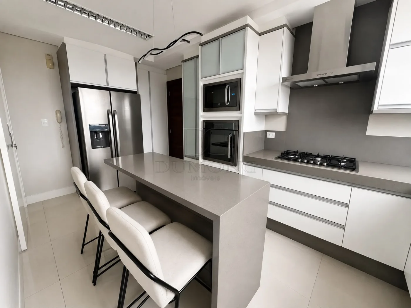 APARTAMENTO DE ALTO PADRÃO À VENDA E LOCAÇÃO NO EDIFÍCIO COUNTRY VILLE EM FOZ DO IGUAÇU!!