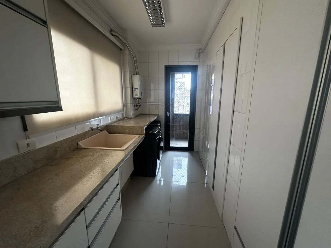 APARTAMENTO DE ALTO PADRÃO À VENDA E LOCAÇÃO NO EDIFÍCIO COUNTRY VILLE EM FOZ DO IGUAÇU!!