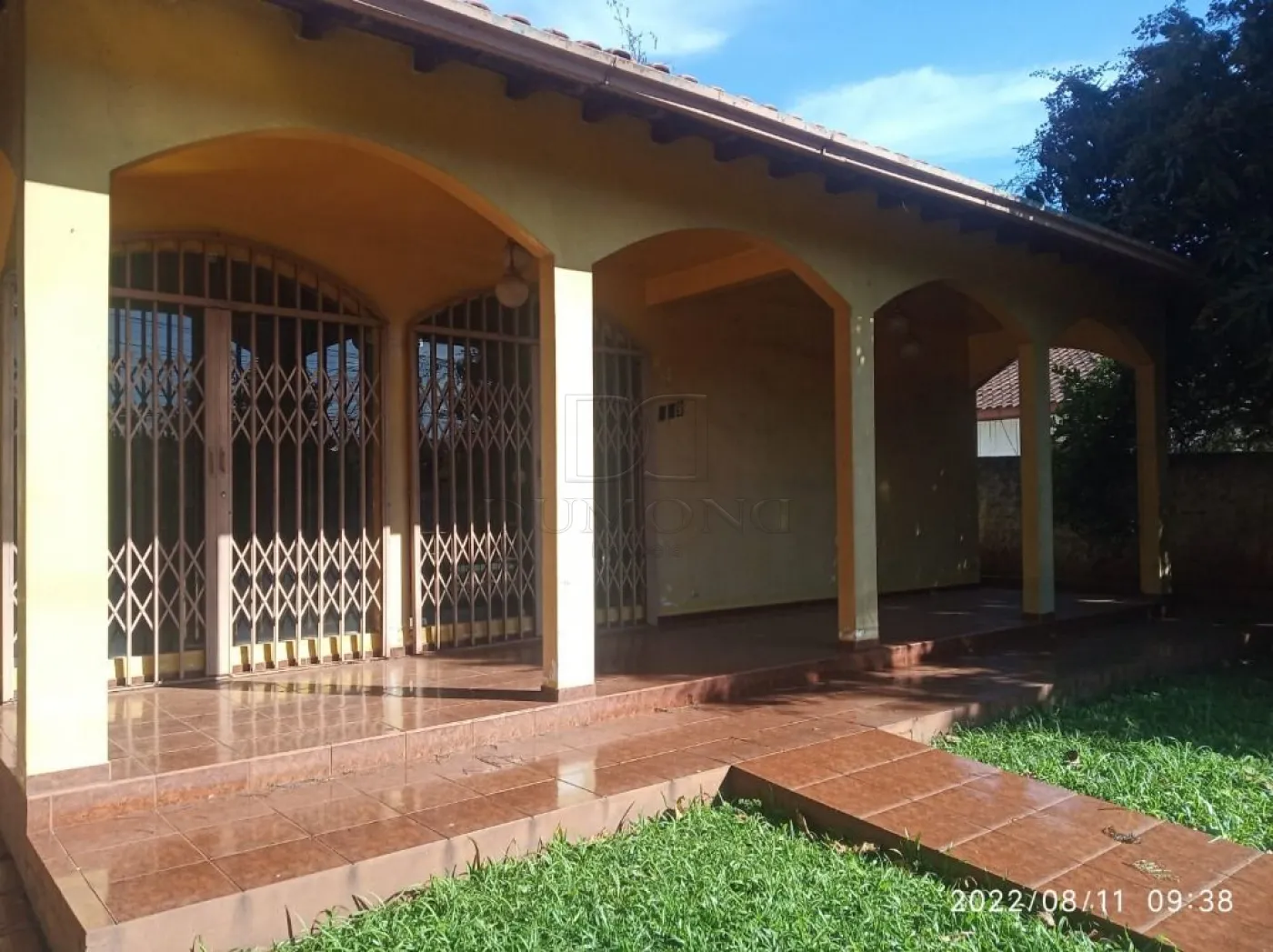 LINDA CASA EM EXECELENTE LOCALIZAÇÃO À VENDA COM 263 M² EM FOZ DO IGUAÇU!!