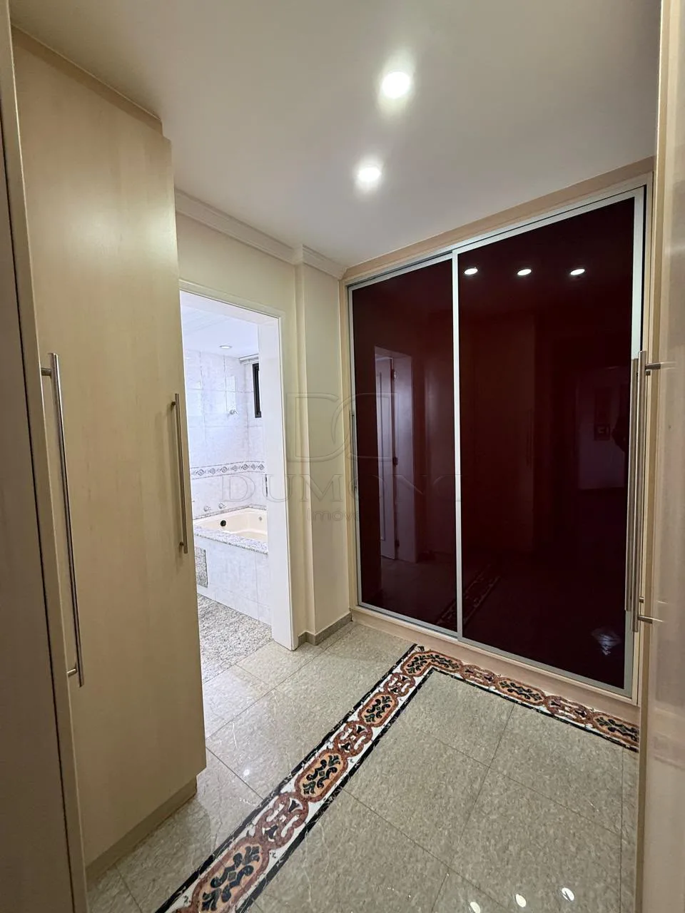 APARTAMENTO PARA VENDA E LOCAÇÃO NO EDIFÍCIO MAISON CLASSIC EM FOZ DO IGUAÇU/PR