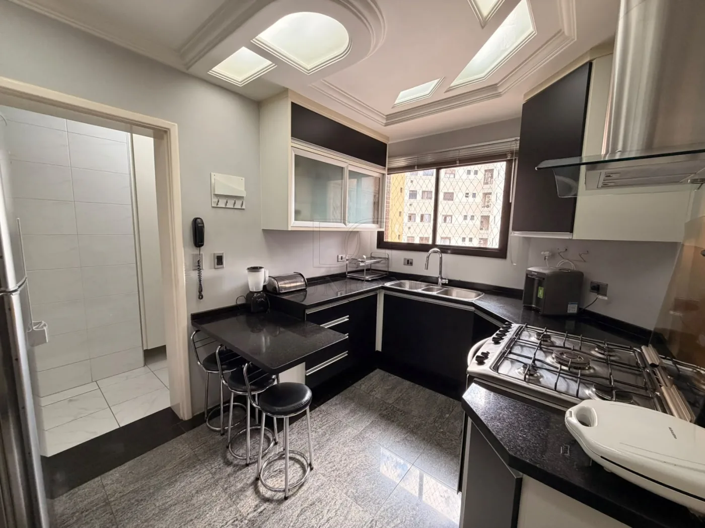 APARTAMENTO PARA VENDA E LOCAÇÃO NO EDIFÍCIO MAISON CLASSIC EM FOZ DO IGUAÇU/PR
