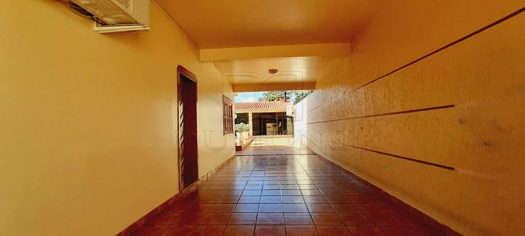 Lindo sobrado à venda no Jardim Polo Centro em Foz do Iguaçu/PR