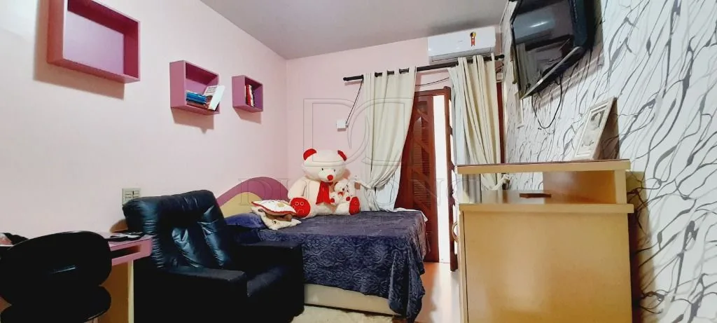 Lindo sobrado à venda no Jardim Polo Centro em Foz do Iguaçu/PR