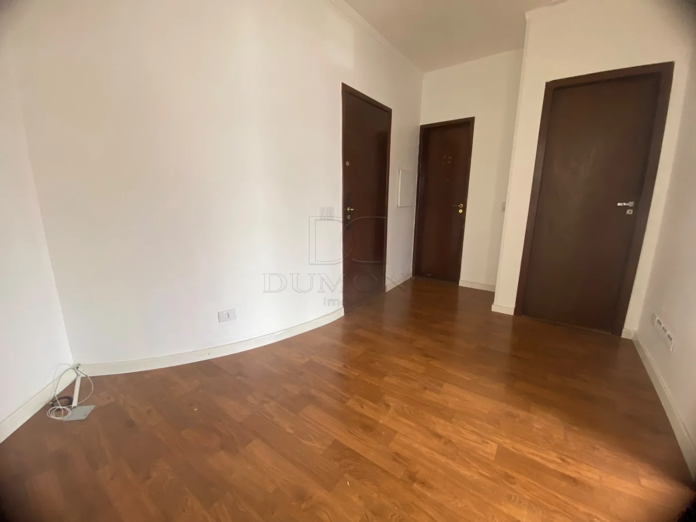 EXECELENTE SALA COMERCIAL PARA À VENDA E LOCAÇÃO NO CENTRO DE FOZ DO IGUAÇU/PR