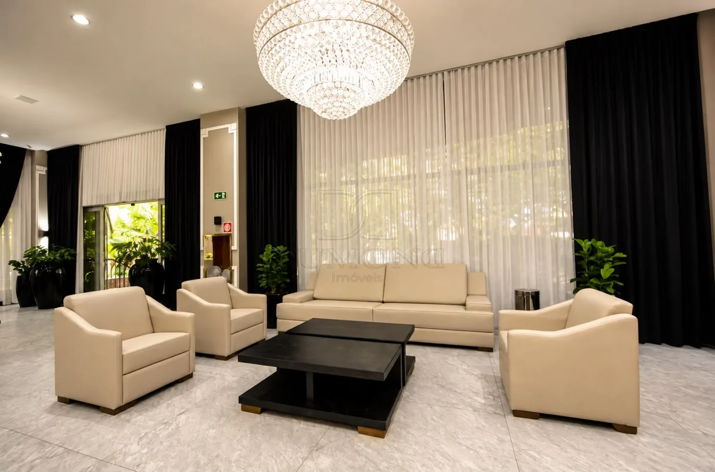 SALA COMERCIAL SEMI MOBILIADA PARA LOCAÇÃO NO EDIFÍCIO CAESAR TOWER!