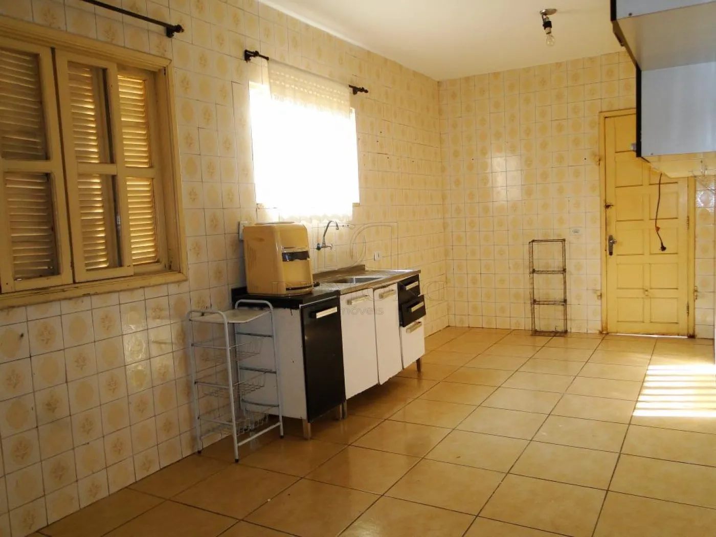CASA PARA VENDA NA VILA YOLANDA !!