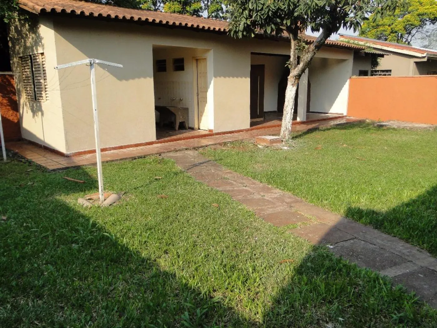 CASA PARA VENDA NA VILA YOLANDA !!