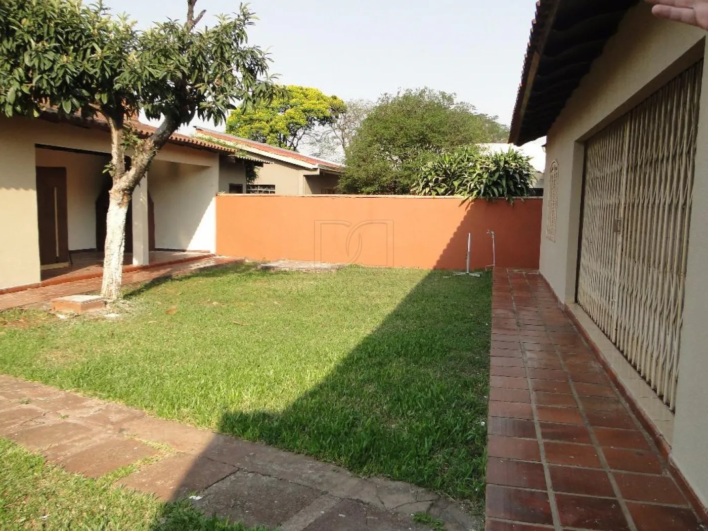 CASA PARA VENDA NA VILA YOLANDA !!