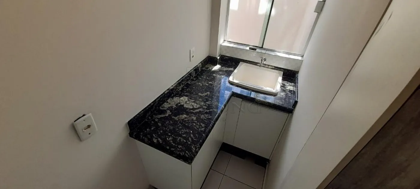 APARTAMENTO SEMI MOBILIADO PARA LOCAÇÃO NO CONDOMÍNIO RESIDENCIAL SIENNA !!!