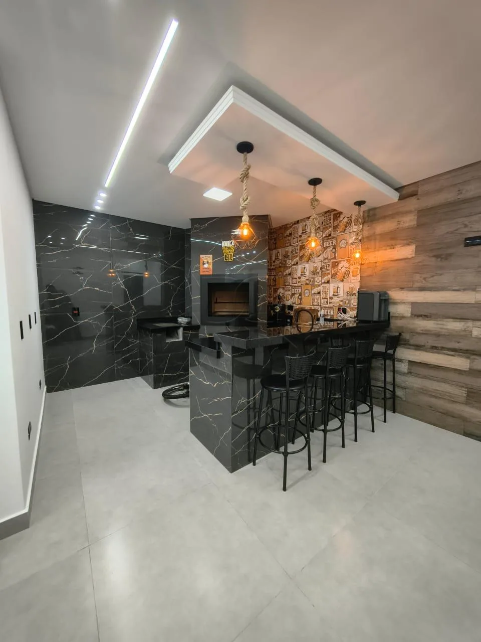 EXCELENTE CASA À VENDA COM 02 DORMITÓRIOS NO JARDIM OURO VERDE