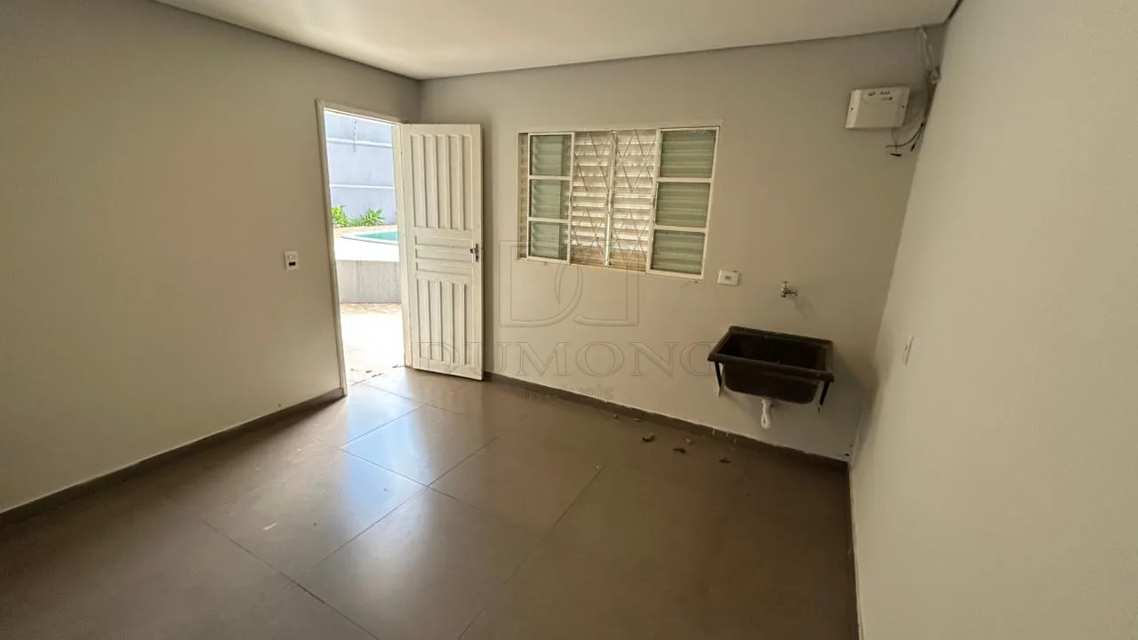 Sobrado à Venda no Jardim Canadá em Foz do Iguaçu/PR