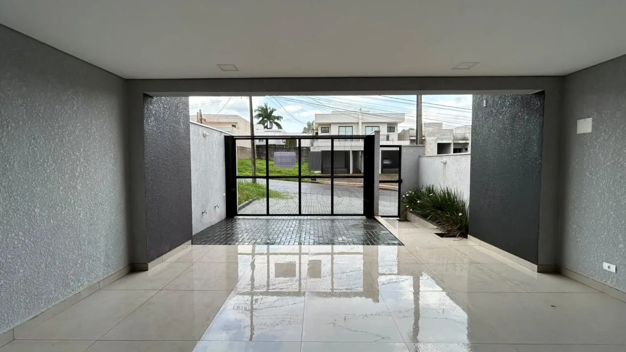 Sobrado à venda no Jardim Maracanã, em Foz do Iguaçu, ideal para famílias que buscam conforto, espaço e praticidade.