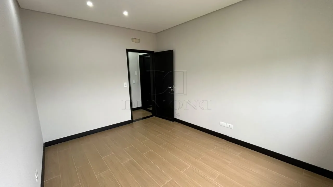 Sobrado à venda no Jardim Maracanã, em Foz do Iguaçu, ideal para famílias que buscam conforto, espaço e praticidade.