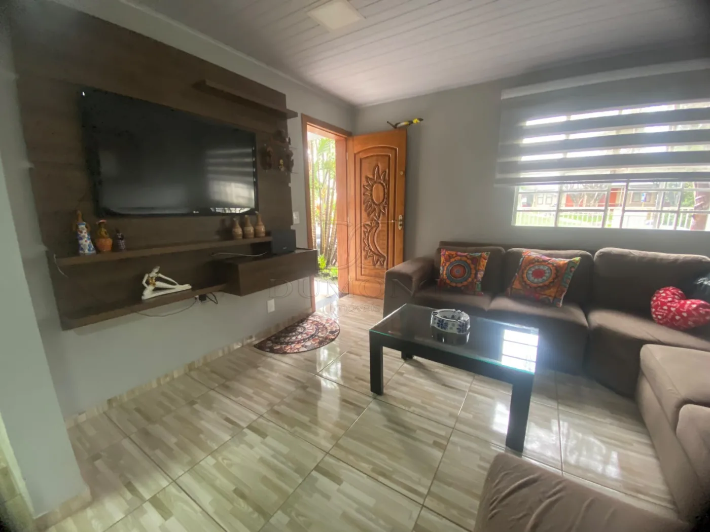 Casa Espaçosa com 5 Quartos na Vila A ? Próxima ao Costa Cavalcanti