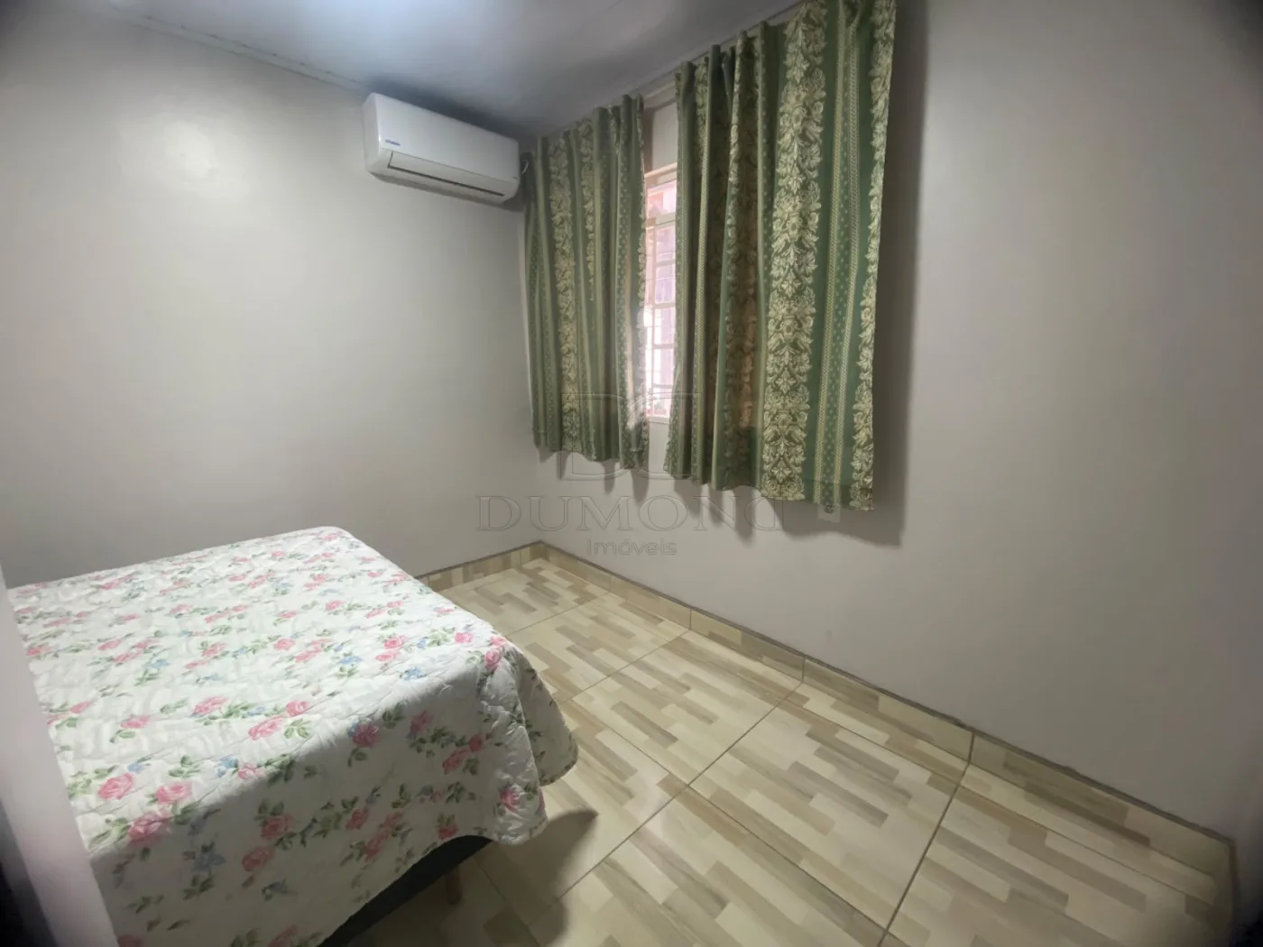 Casa Espaçosa com 5 Quartos na Vila A ? Próxima ao Costa Cavalcanti