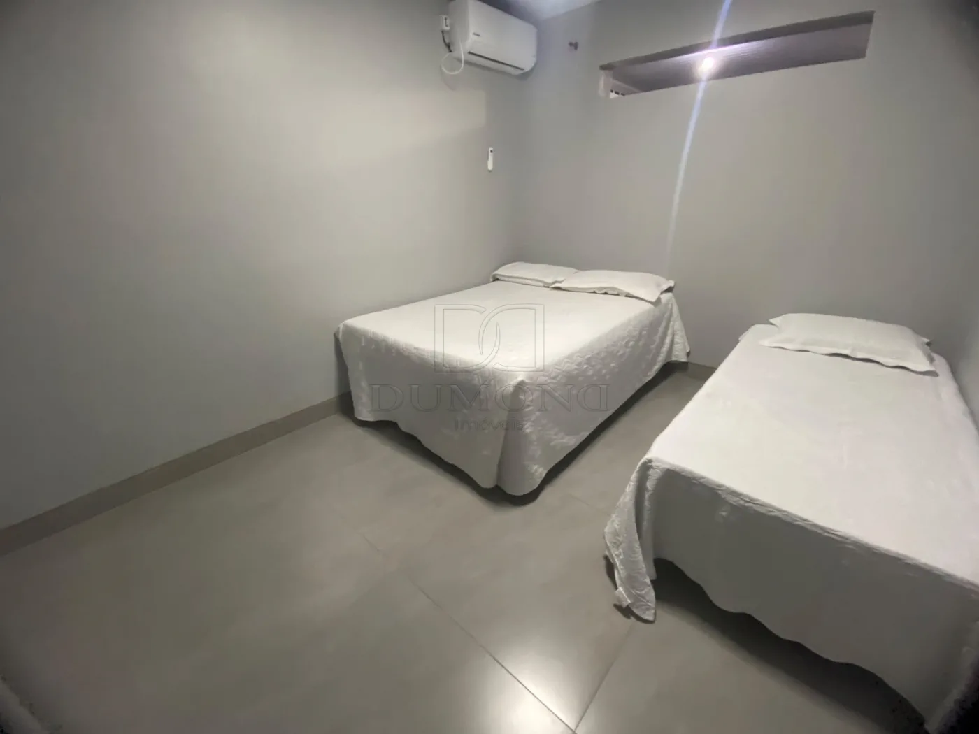 Casa Espaçosa com 5 Quartos na Vila A ? Próxima ao Costa Cavalcanti