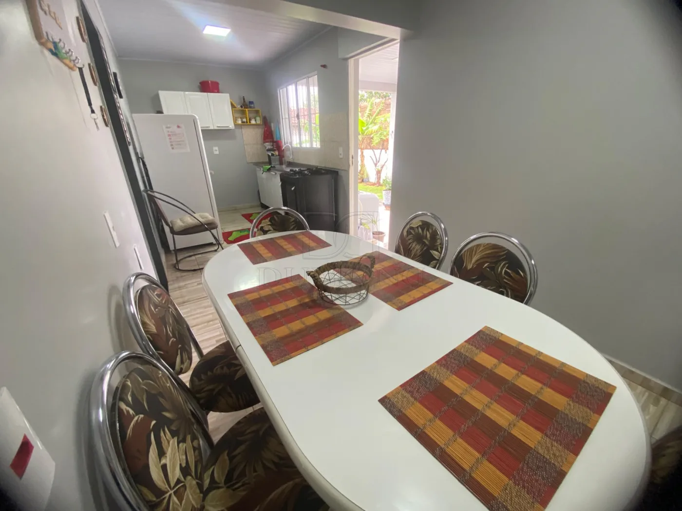 Casa Espaçosa com 5 Quartos na Vila A ? Próxima ao Costa Cavalcanti