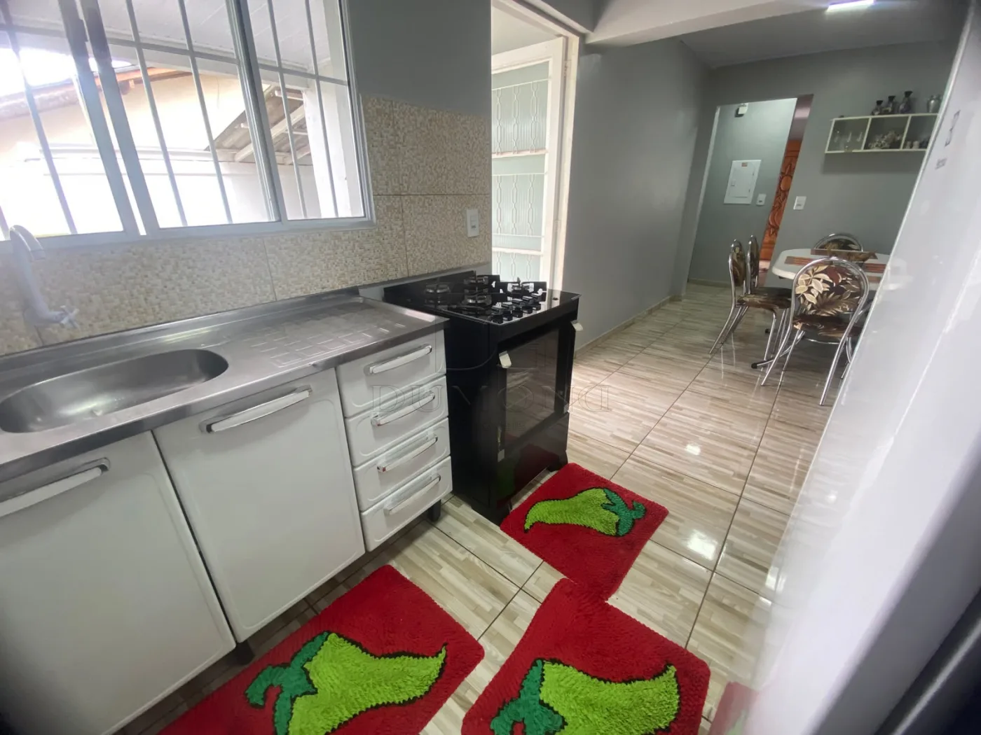 Casa Espaçosa com 5 Quartos na Vila A ? Próxima ao Costa Cavalcanti
