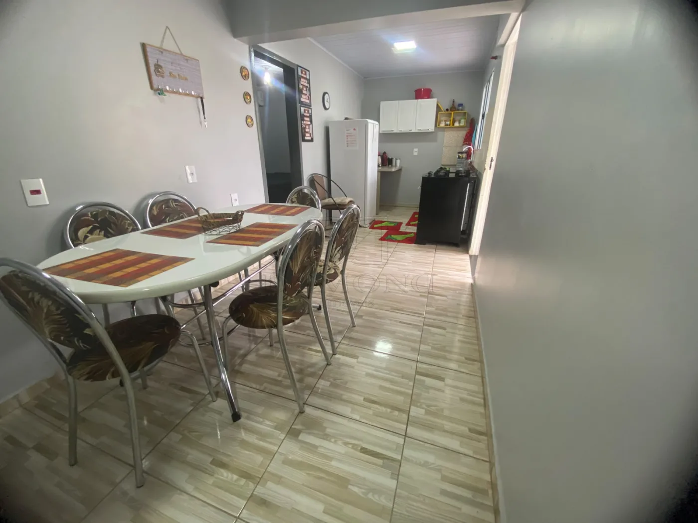 Casa Espaçosa com 5 Quartos na Vila A ? Próxima ao Costa Cavalcanti