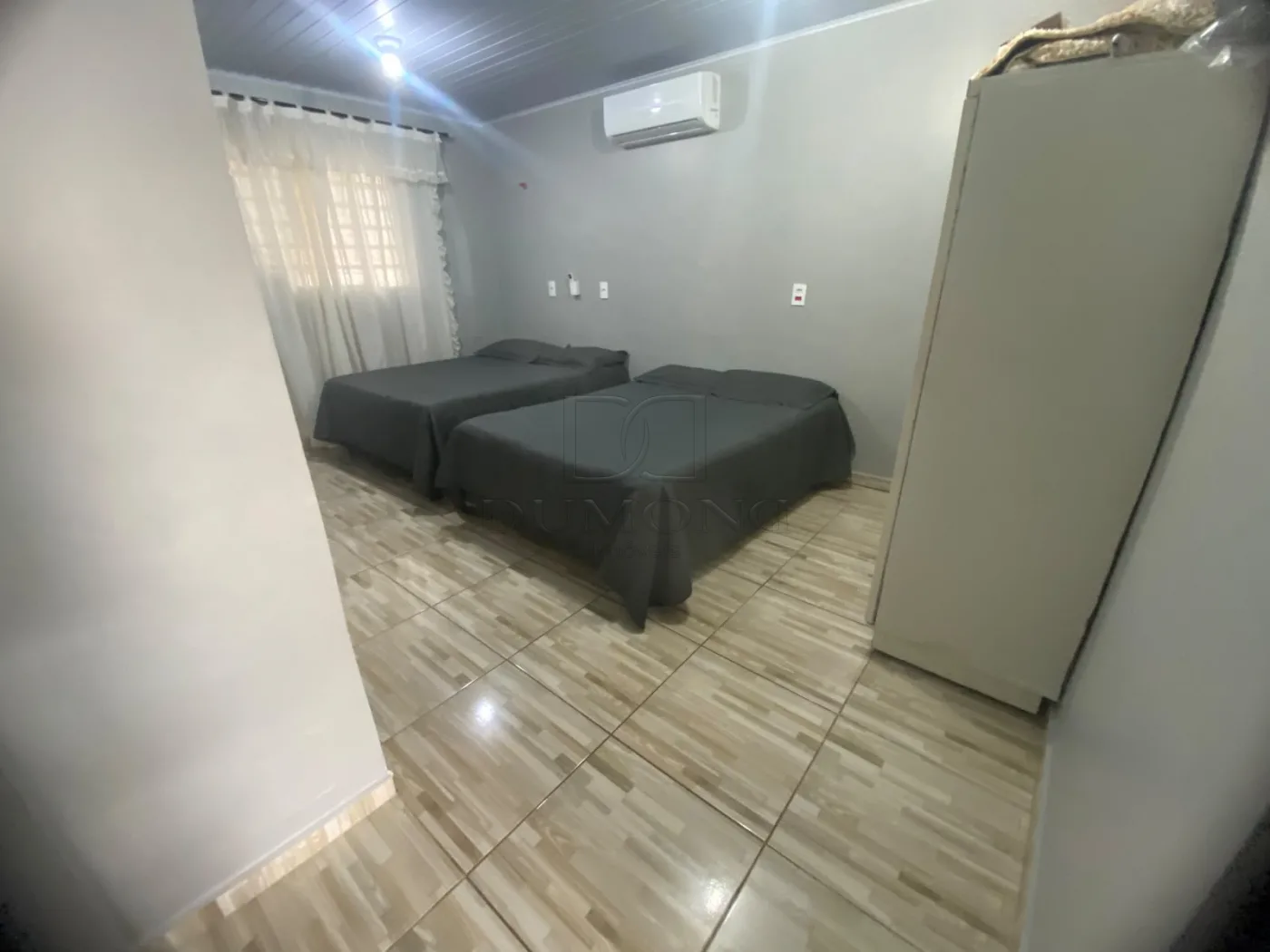 Casa Espaçosa com 5 Quartos na Vila A ? Próxima ao Costa Cavalcanti