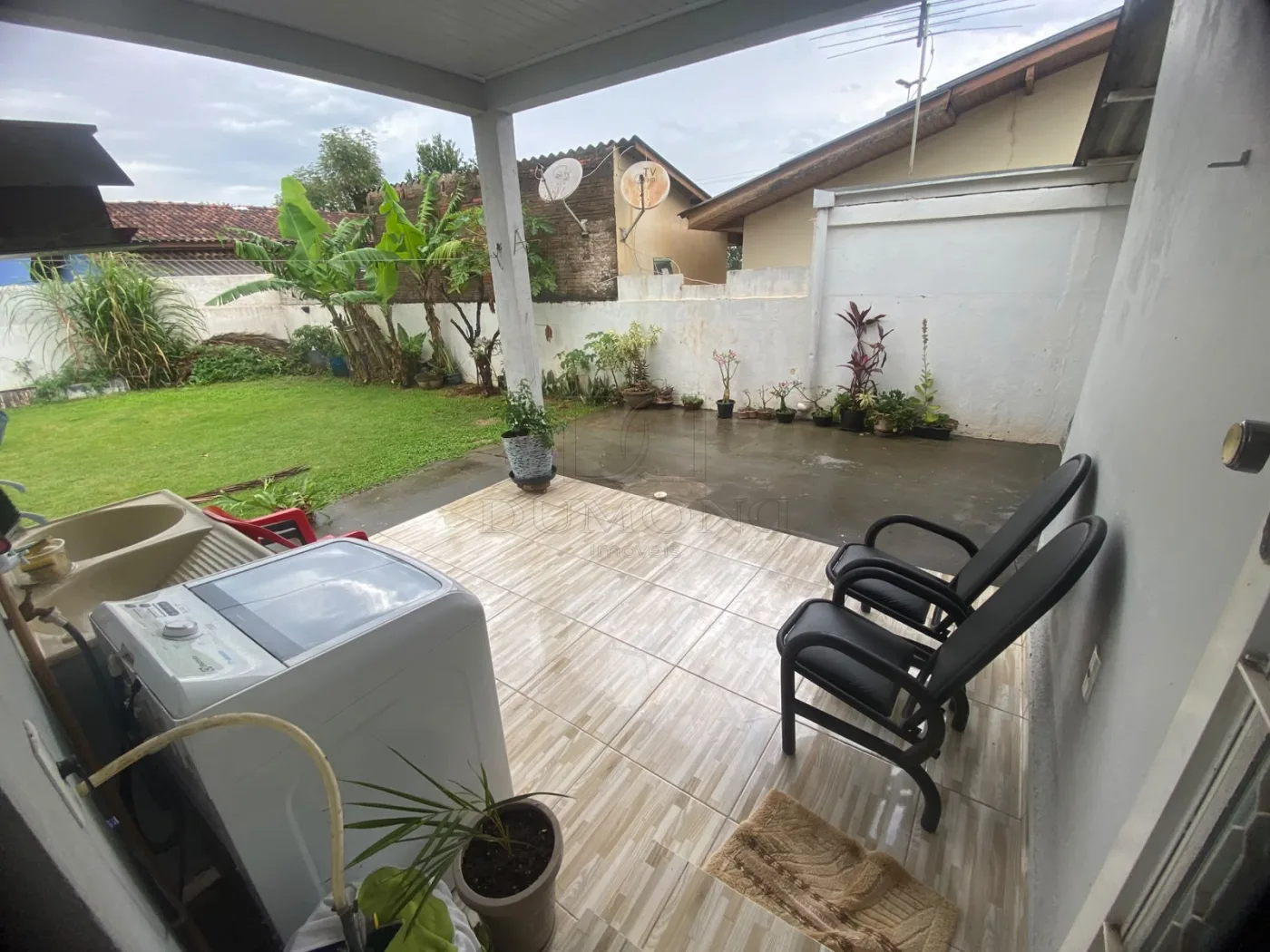 Casa Espaçosa com 5 Quartos na Vila A ? Próxima ao Costa Cavalcanti