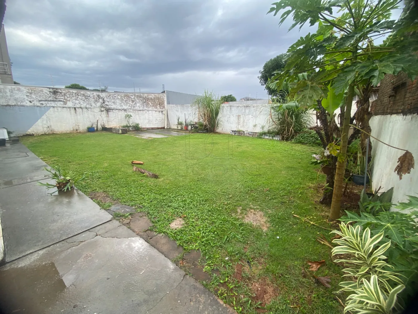 Casa Espaçosa com 5 Quartos na Vila A ? Próxima ao Costa Cavalcanti