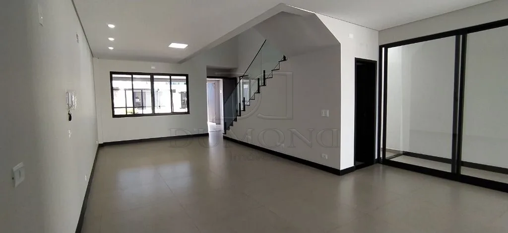 Sobrado à venda no Jardim Maracanã, em Foz do Iguaçu, ideal para famílias que buscam conforto, espaço e praticidade.