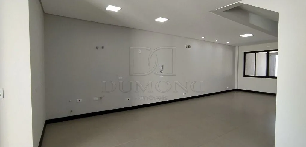 Sobrado à venda no Jardim Maracanã, em Foz do Iguaçu, ideal para famílias que buscam conforto, espaço e praticidade.