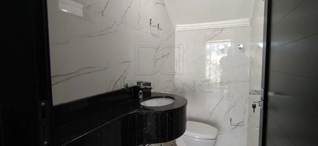 Sobrado à venda no Jardim Maracanã, em Foz do Iguaçu, ideal para famílias que buscam conforto, espaço e praticidade.